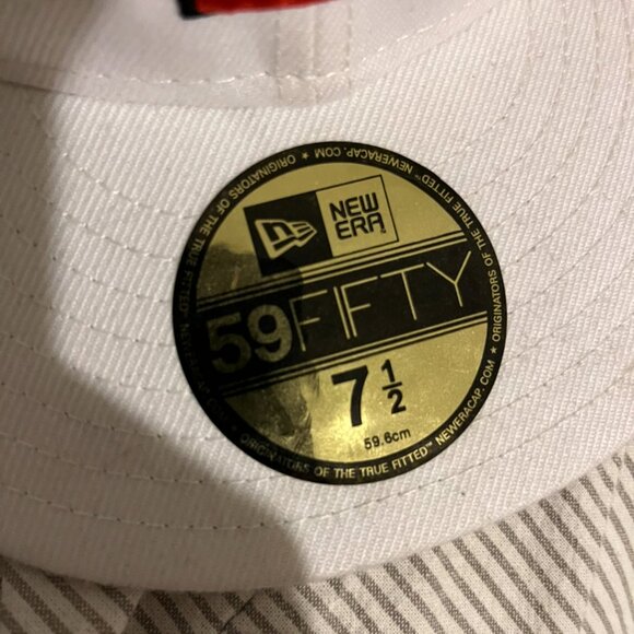 rare fitted hats - Picture 4 of 8